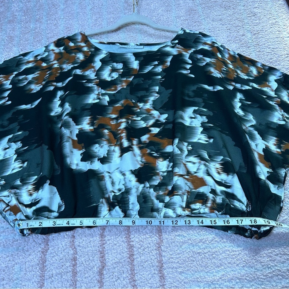 bryn Walker Abstract Boxy Blouse Size Medium Puff Sleeves Lagenlook Art to Wear - Picture 10 of 12